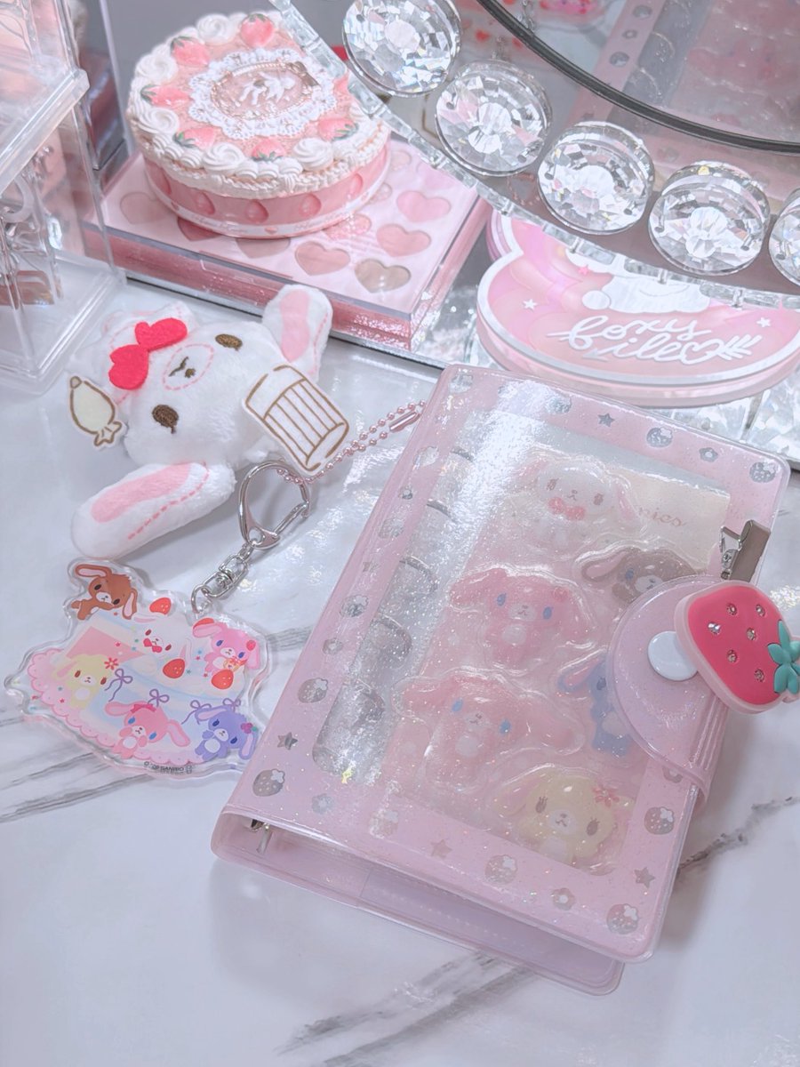 _mihitan's tweet photo. アベイルにシュガバニのぷくぷくシールあった⁠꒰ꈍ⁠ᐜ⁠ꈍ⁠꒱♡
ほかにもいろいろ買ったから購入品紹介vlogつくる🎶 https://t.co/9Du0D06Av8