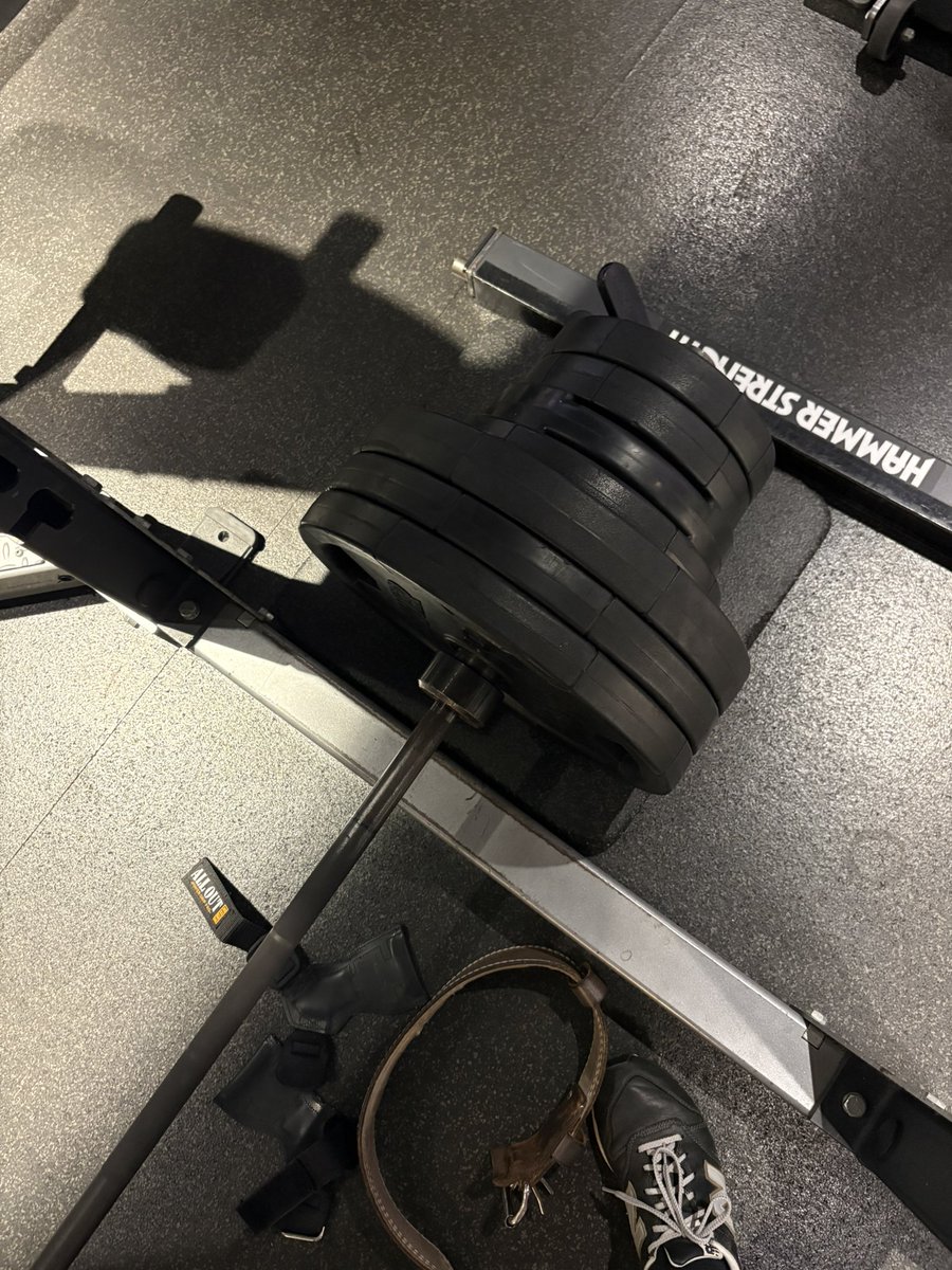 ゴン・フリ医クス tweet media