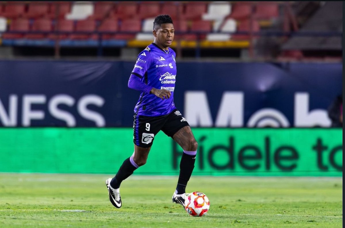 NoticiasdelOnce's tweet photo. 📌🇮🇹 @oncecaldas buscaría repatriar en préstamo al jugador Billy Vladimir Arce - actualmente en @MazatlanFC. https://t.co/7u1JTXWGC7