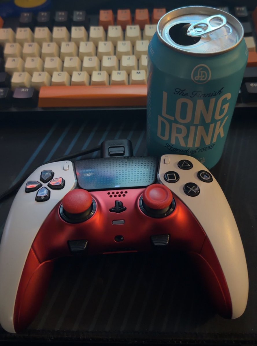Fleyed's tweet photo. essentials https://t.co/XfUtOnTxIu