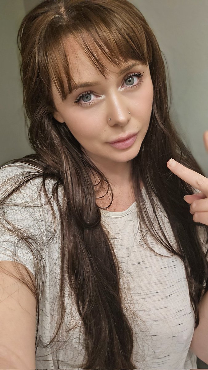 povQueenAcelyn tweet media