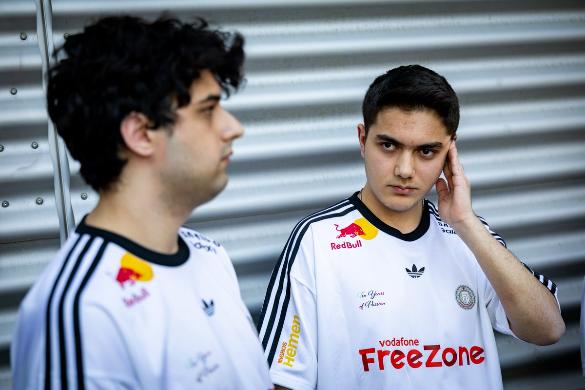 FUT Esports tweet media