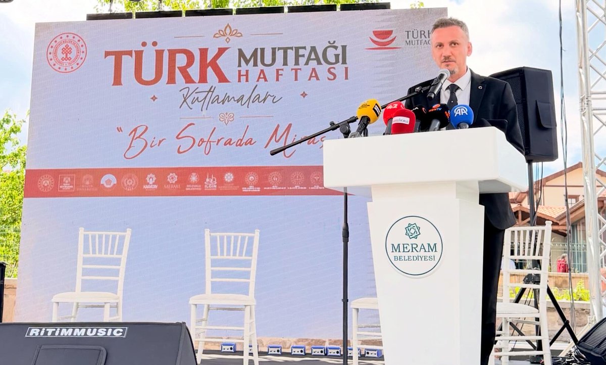 iktm42's tweet photo. Kadim şehrimiz Konya’da Türk Mutfağı Haftası’nı muhteşem bir programla kutladık.
Bu anlamlı günde, zengin mutfak kültürümüzü yaşatmaya katkı sunan etkinliğimizde bizleri yalnız bırakmayan ve destekleriyle güç veren tüm kurumlarımıza yürekten teşekkür ederiz.

Türk Mutfağı Haftası kutlu olsun!