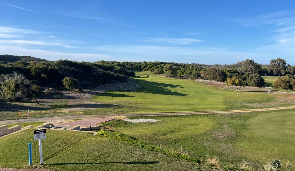 MarchbankAndrew's tweet photo. The question of value is a real consideration for many golfers.
How much to pay for a green fee? And what will you get?
Well, for a nice drive & escape from the city, it turns out $25 can get a surprising amount.
#LedgePoint
@AusGolfPassport
@Pellison22 https://t.co/iDxUljbN0k