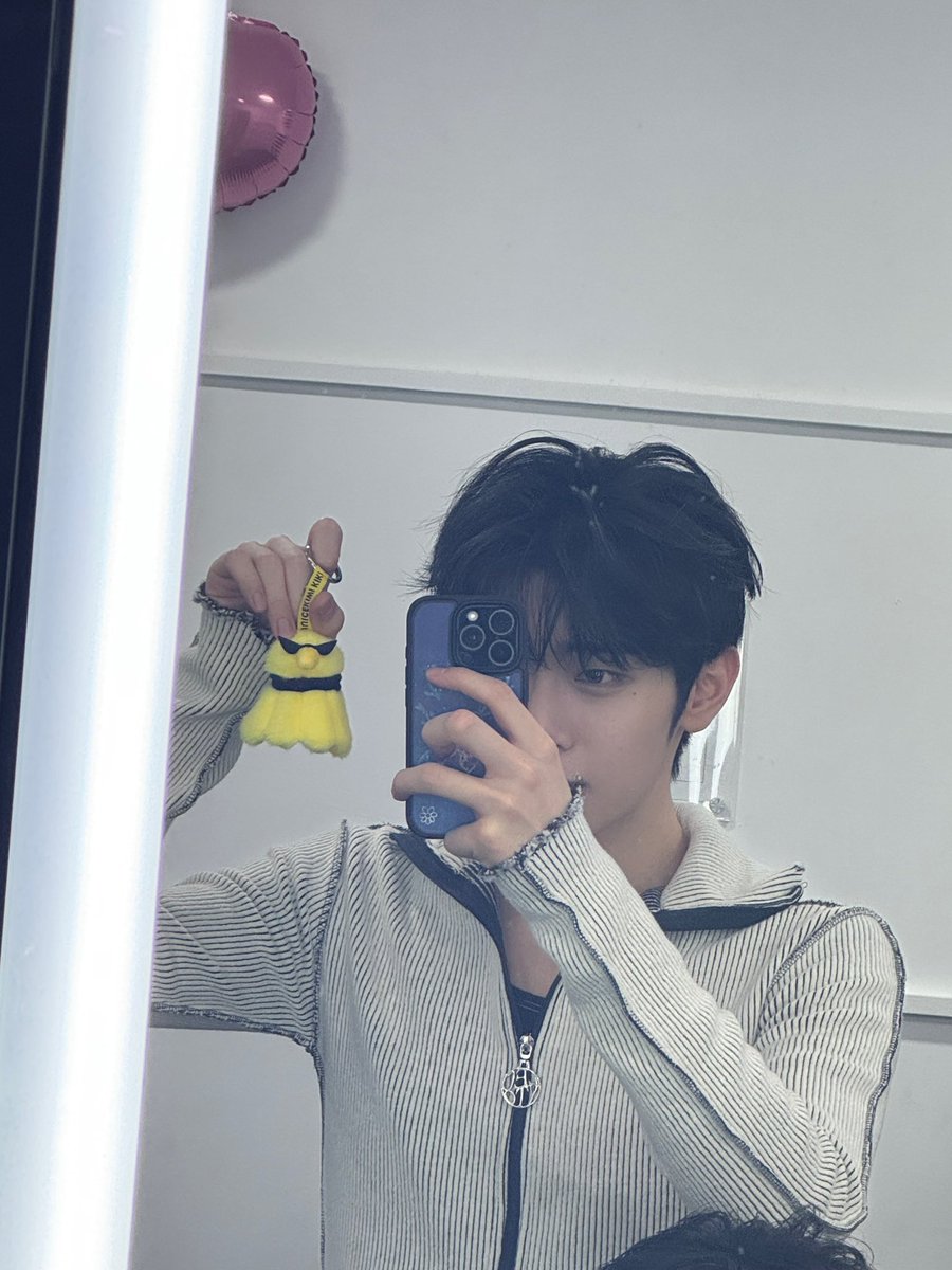 지 tweet media