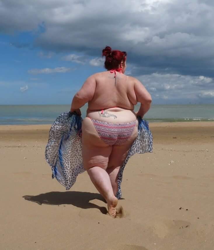 Richandjuju's tweet photo. Uk beach https://t.co/spxFVUCXS0