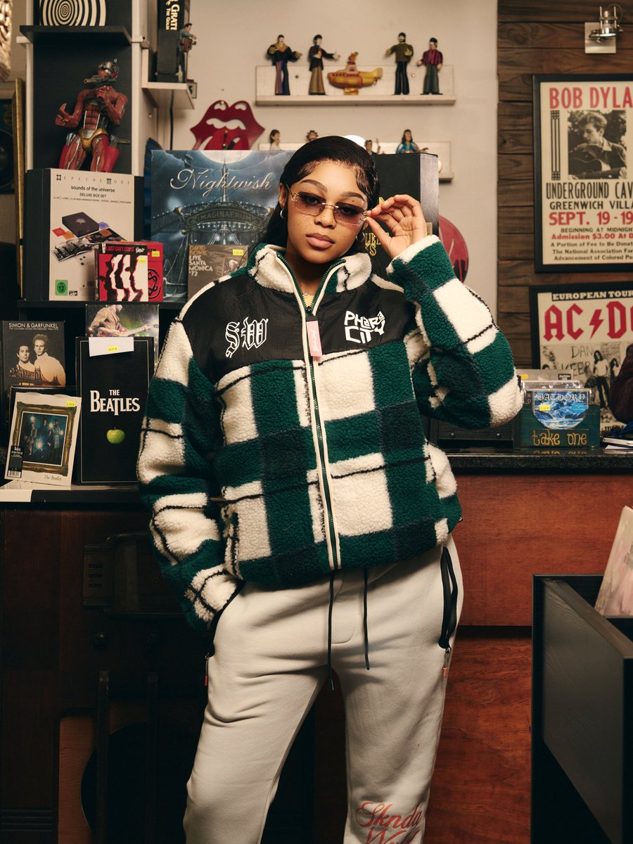MrCashtime's tweet photo. The latest #SkhandaWorld winter range is here! Cozy up ❄️☃️
Jackets, tracksuits, hoodies &amp; more 🔥🔥
Available now at selected @studio88_branded outlets and online https://t.co/A585y1qEFV https://t.co/z4eO6s7Dgg