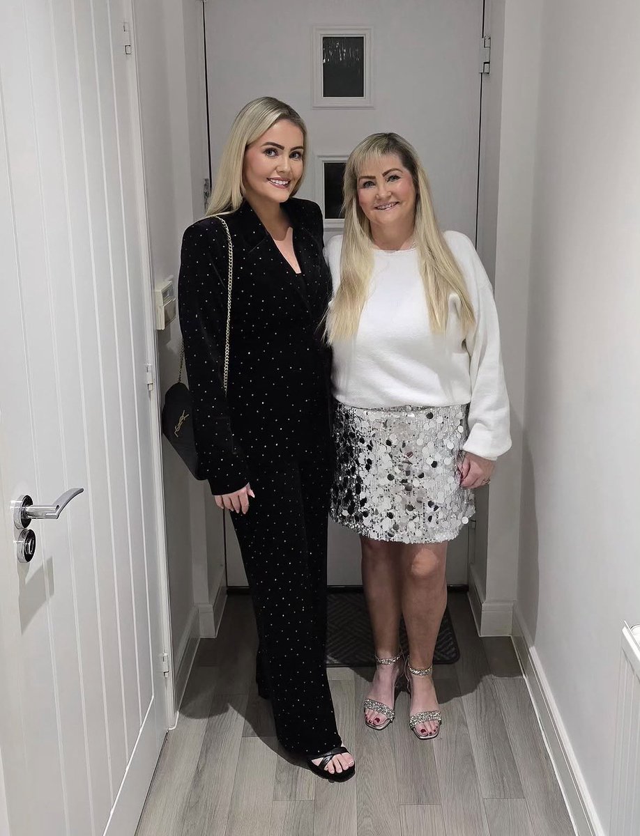 Cabin Cuties tweet media