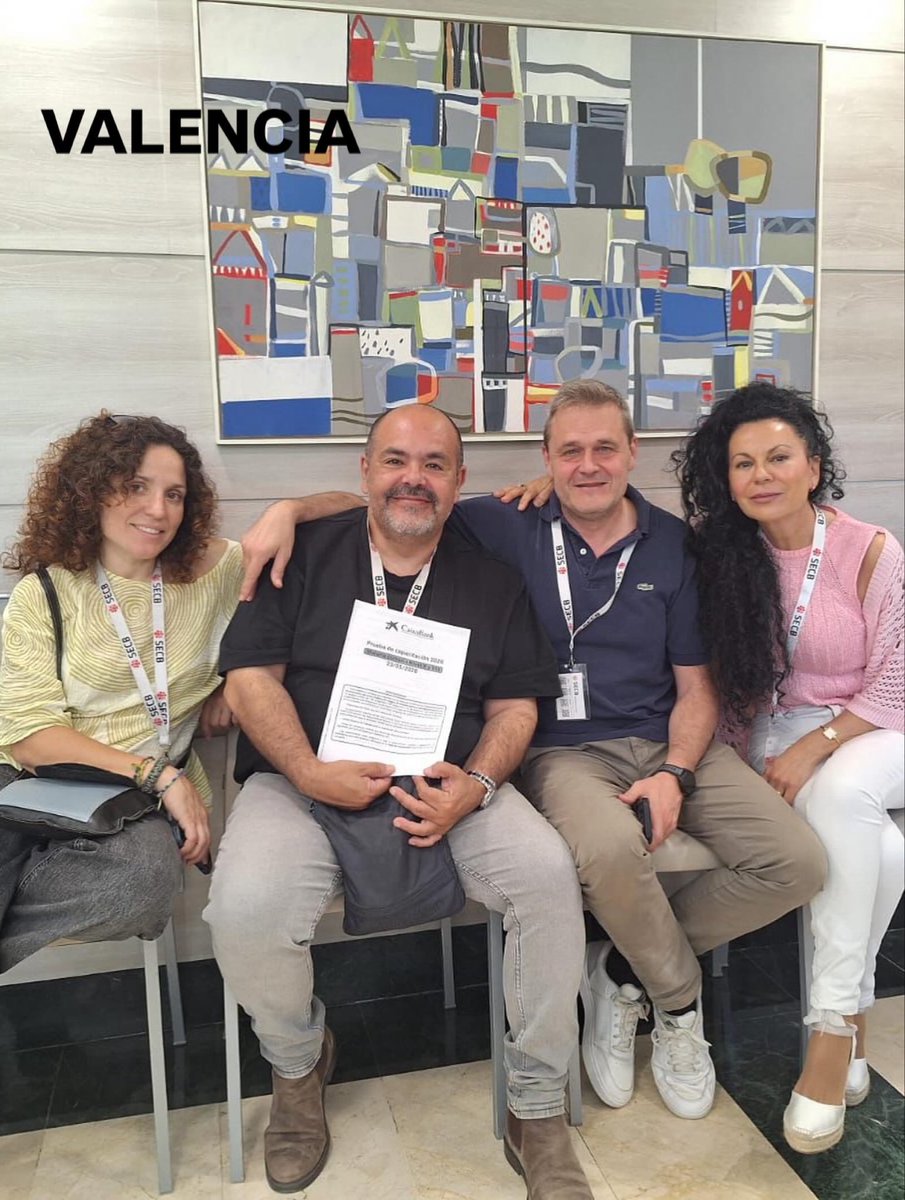secbcaixabank's tweet photo. Hoy, sábado 23 de mayo, los delegados de SECB hemos estado presentes en las distintas sedes para ofreceros nuestro apoyo y resolver cualquier imprevisto de última hora. 
#SECBContigo #Oposiciones2026 #CaixaBank https://t.co/yQi9iGlmNk