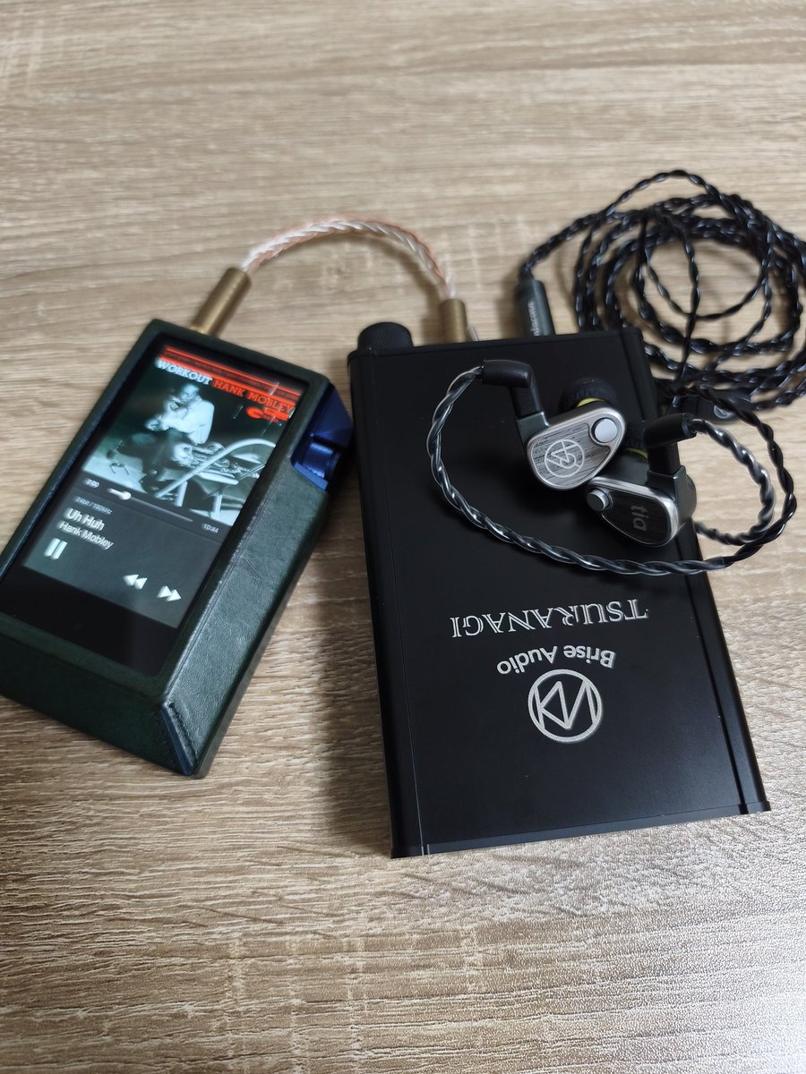 etsuetsuyasu's tweet photo. night music ☺️
Hank Mobley
Uh Huh
JAZZライブ感を堪能☺️
AK240 BLUE NOTE Edition👉️BriseAudio TSURANAGI👉️64Audio U12t https://t.co/pZH6Kv9t3w