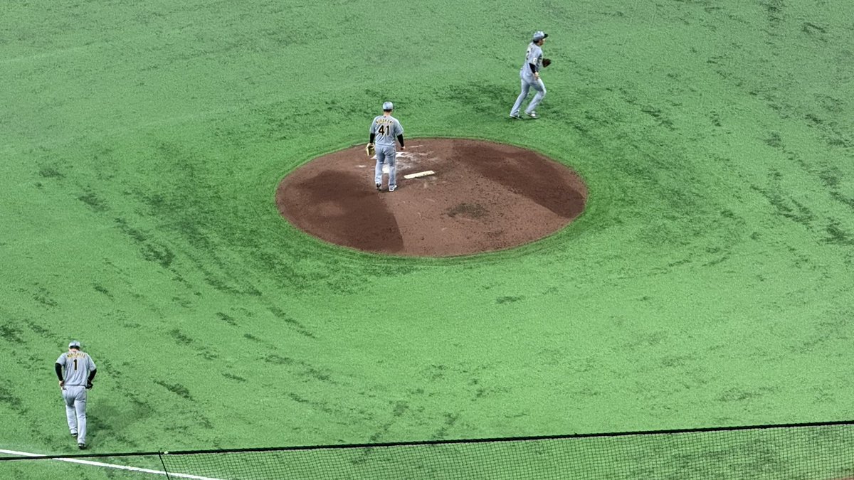 hirohiro_tigers's tweet photo. 村上完封をよろしくお願いします🙇 #hanshin https://t.co/eYSPKb4SUz