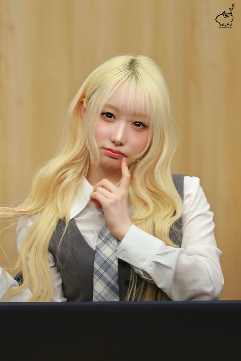 DailyMei_0927's tweet photo. 260523 HQ

#세이마이네임 #SAYMYNAME
#메이 #MEI #メイ
#SMN #セマネ https://t.co/RR6onmf5wK