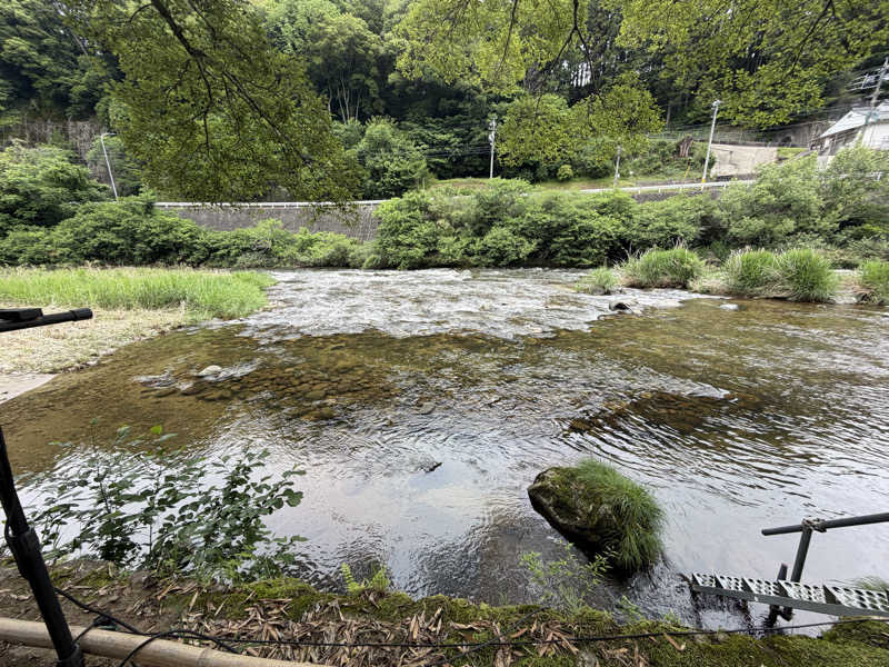 RHelloworld's tweet photo. 年パス33回目

雨で川の水量多め
曇りで外気涼しめ
スチームジェネレーターが
鳴いてサウナは熱々

混雑する手前に
遅めの昼ご飯で権ちゃんラーメン
最近お... (＠ Sauna Base SHIFUKU in 愛知県, 豊田市) https://t.co/dzqZHOssgw https://t.co/XewrgC73Fo