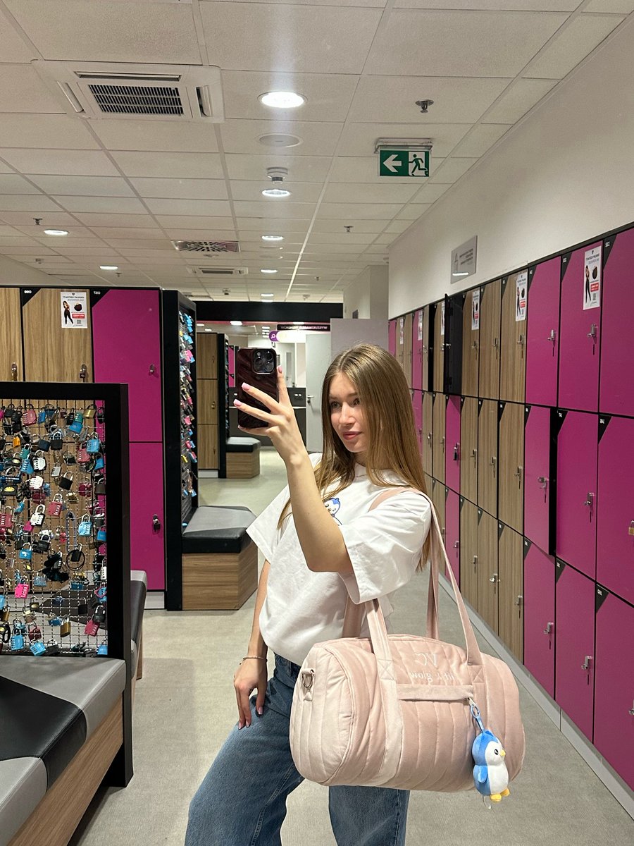 Vesty 🌸 tweet media