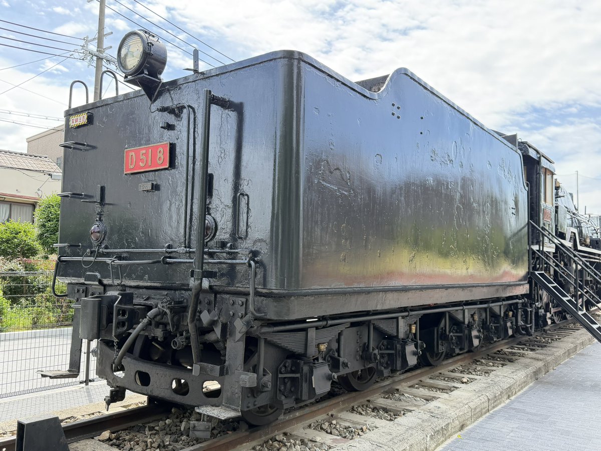 pe314418 tweet media