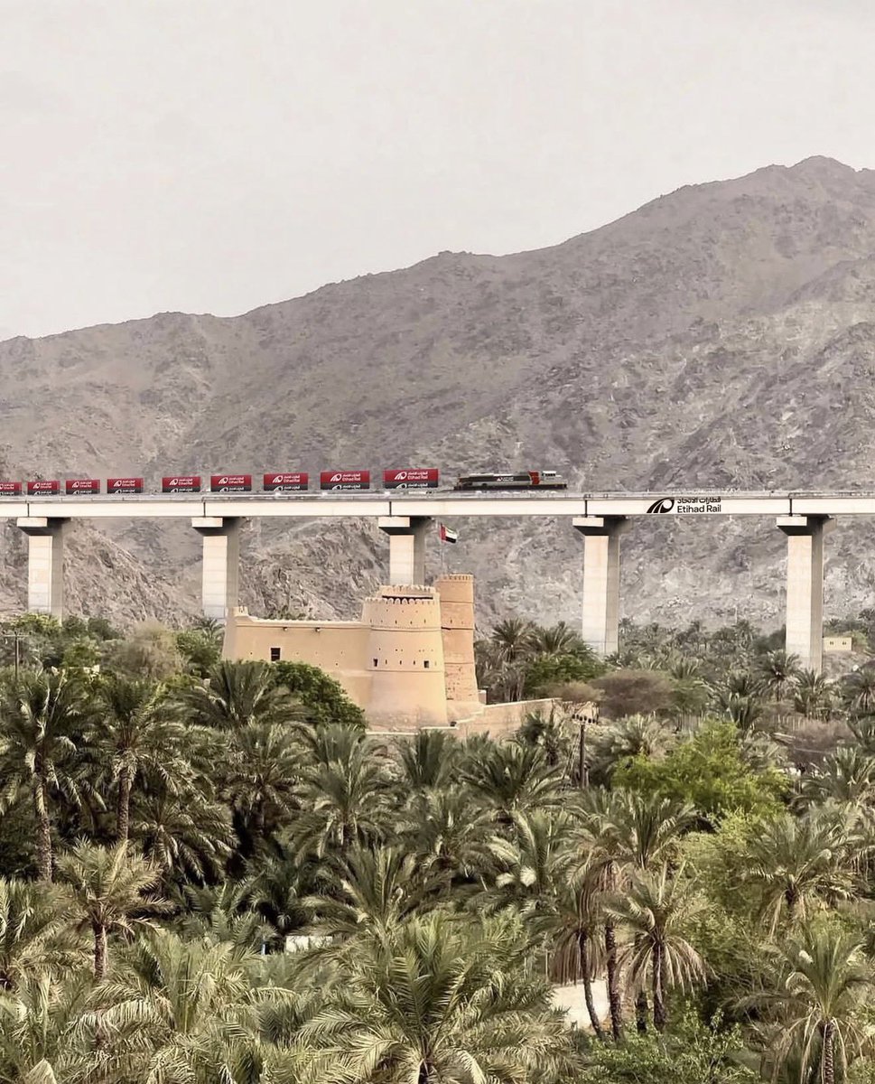 uae_parza's tweet photo. قطار الاتحاد 🚂🇦🇪 https://t.co/hp07y4Es0X