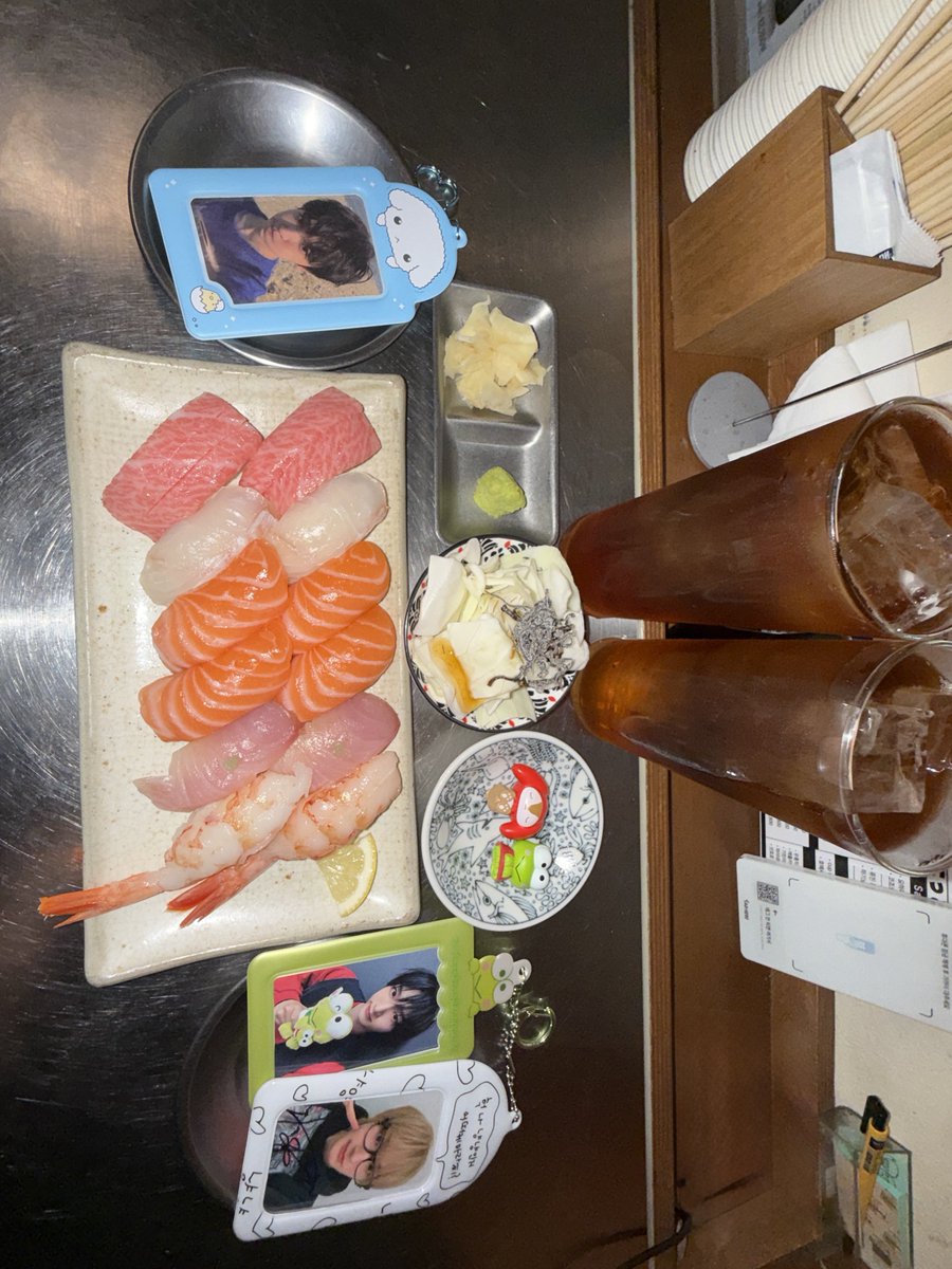 mmm4994's tweet photo. 데이트는즐거어ㅓ«٩(*´∀`*)۶» https://t.co/BRJNSVOo5u