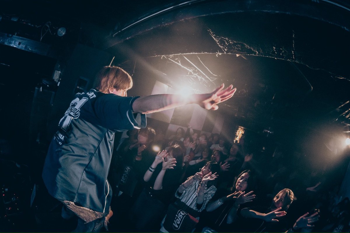 VSC_official's tweet photo. 【⚾️NEXT LIVE⚾️】

⚫︎5.28(木) 下北沢SHELTER

#VOISQUARECAT pre 「BATTERY」
~ネオライブキッズ達の甲子園 東名阪編~

👥Guest:ENEMY FLECK / Lenny code fiction
⏰OPEN 18:30 / START 19:00

ついに迫ってきたバッテリー最終日‼️
SHELTERに大集合🏃‍♀️

🎫チケット発売中!
https://t.co/56VefH89R6 https://t.co/gjwB7q3cLY