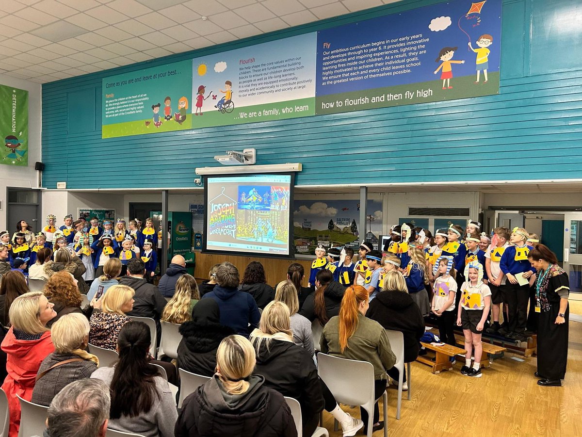 CrossflattsPri's tweet photo. A big thank you to all our wonderful families who joined us for the Ancient Egyptian assembly -the children were thrilled to share their learning. Special shoutout to our Kingfishers &amp; Penguins for teaching us so much about Ancient Egypt! ✨ #AncientEgypt #ProudParents #Year3Team https://t.co/mnTck7tb74
