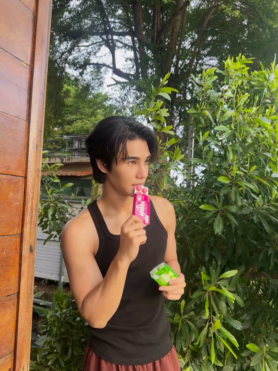 JeffSatur_JFC's tweet photo. Update@jeffsatur 🤍IG
https://t.co/ujHRwzxBYi
#JeffSatur
#saturdayss
#halls
#เย็นไว้หายใจแล้วไปต่อ https://t.co/LHNc7gasRV