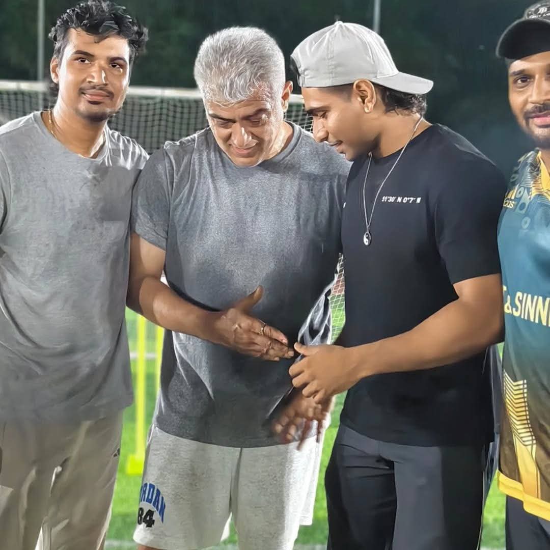 AbinayaAk3190's tweet photo. THALA Latest pics 🤩🤩❤️

 #AjithKumar  #AjithKumarRacing https://t.co/5DUNIzrJhh