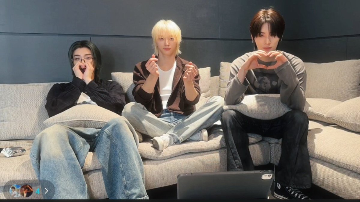 fishcatstwt's tweet photo. capture time 🥺♡ gongfourz starting to pose already while sungho's still busy 😭 https://t.co/0397nlrt1R