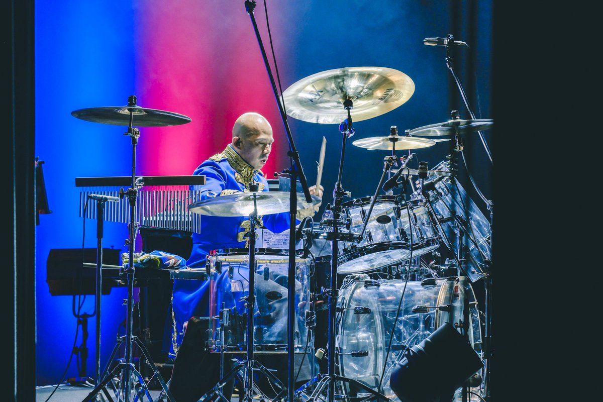 corepercussion's tweet photo. ————————————
結成20周年記念公演『DRUMMER’S HIGH』
————————————

“心が打ち、技が響き、体が鳴る” 
照明、映像などが融合した唯一無二のドラムエンターテインメント！

7/4(土)神奈川県立青少年センター紅葉坂ホール（神奈川）

チケット購入
https://t.co/XFsyJxBs5s

https://t.co/D9w21WpeII https://t.co/qPFXKTM8Kv