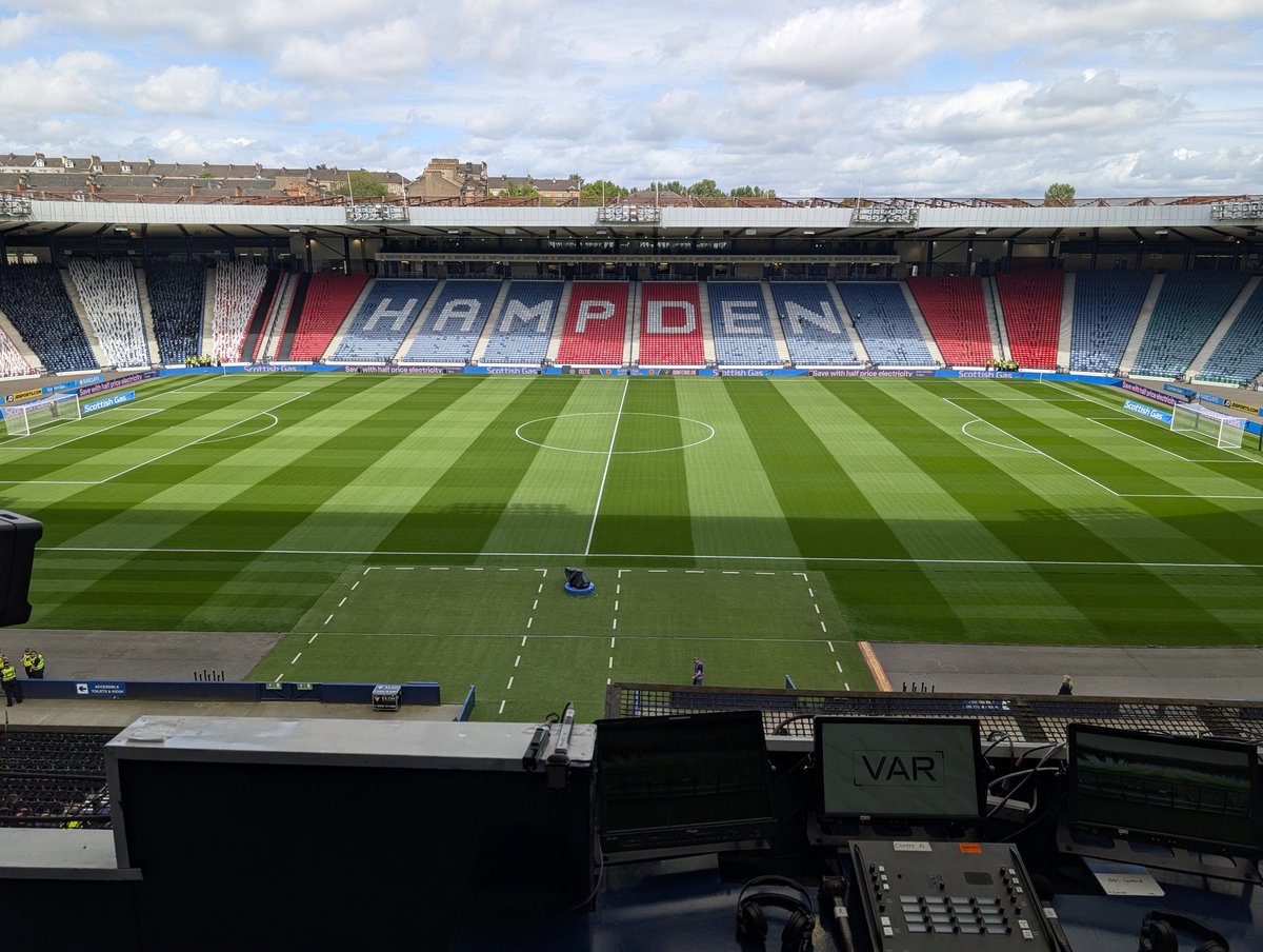 Celtic_Player's tweet photo. 🏆 Cup Final day at Hampden.

Join Daylin Docherty and former Celt Simon Donnelly live on #CelticTV from the earlier time of 2:40pm CPT as we build up to today’s Scottish Cup Final 🍀

Subscribe now (live video outside UK and Ireland) ⬇️

https://t.co/c1auK0Mo9z

#CELDAFC | @CelticFC🍀