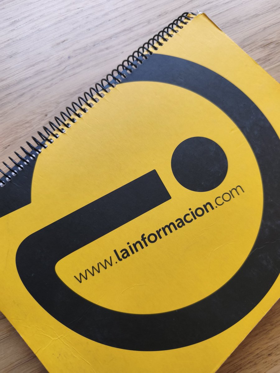 robertodiaz's tweet photo. Cuando aparece en un cajón tu cuaderno de https://t.co/IrtyaxJZkH  y te vienen a la memoria grandes compañeros como @aitoramoros, @anapalarcos, @nacho_diaz, @marcossierra, @chiquiesteban, @lolahernan, @quiqueinfante, @jorgekosky o el dire @ojomagico ¡Cuantos recuerdos...! 🥹🥹🥹 https://t.co/g1reZsFMUN