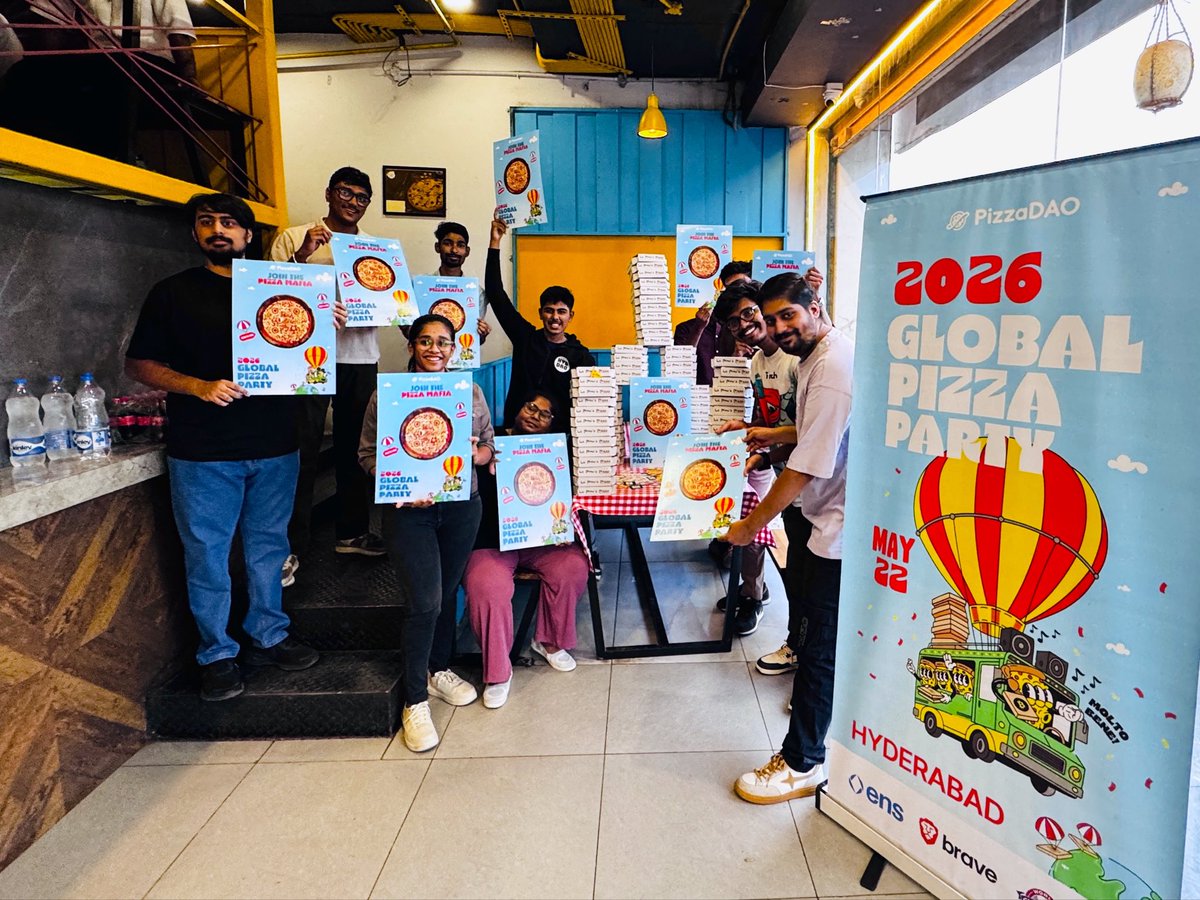 hyderabaddao's tweet photo. 🥁 Bitcoin Pizza Day, done right in Hyderabad 🥳

Big love to @Pizza_DAO &amp; @RarePizzas for the slices &amp; vibes 🎉

Thanks to @ENSdomains &amp; @Brave for powering the party 🍕

400+ parties across more than 100+ countries 🌐

Celebrating where crypto meets culture! #BitcoinPizzaDay 🎊 https://t.co/yOyPlrxqjq