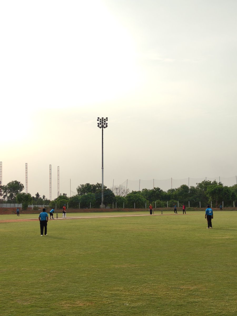 advayz's tweet photo. Saturday ka baar, cricket ka maar
Corporate Cricket 🏏 https://t.co/iK3eeHGAJm