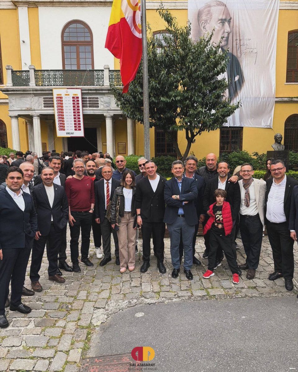 GSDD2013's tweet photo. Galatasaray Düşünce Derneği olarak, bugün Galatasaray Spor Kulübü Seçimli Genel Kurulu’nda oylarımızı kullandık.

Camiamızın geleceği adına demokratik irademizi ortaya koyduğumuz bu sürecin, Galatasaray’ımıza hayırlı olmasını diliyoruz.

Birlik, beraberlik ve ortak akıl doğrultusunda camiamızın yanında olmaya devam edeceğiz.

#GSDD
#Galatasaray