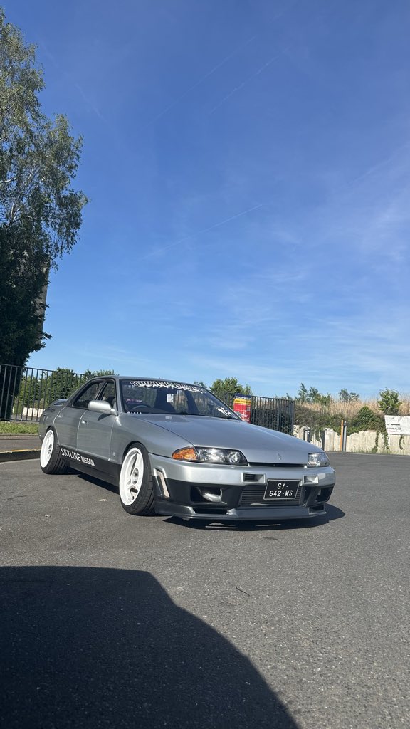 MidnightBigBoy's tweet photo. Basic shit. 
Skyline. https://t.co/s0Br2opRFI