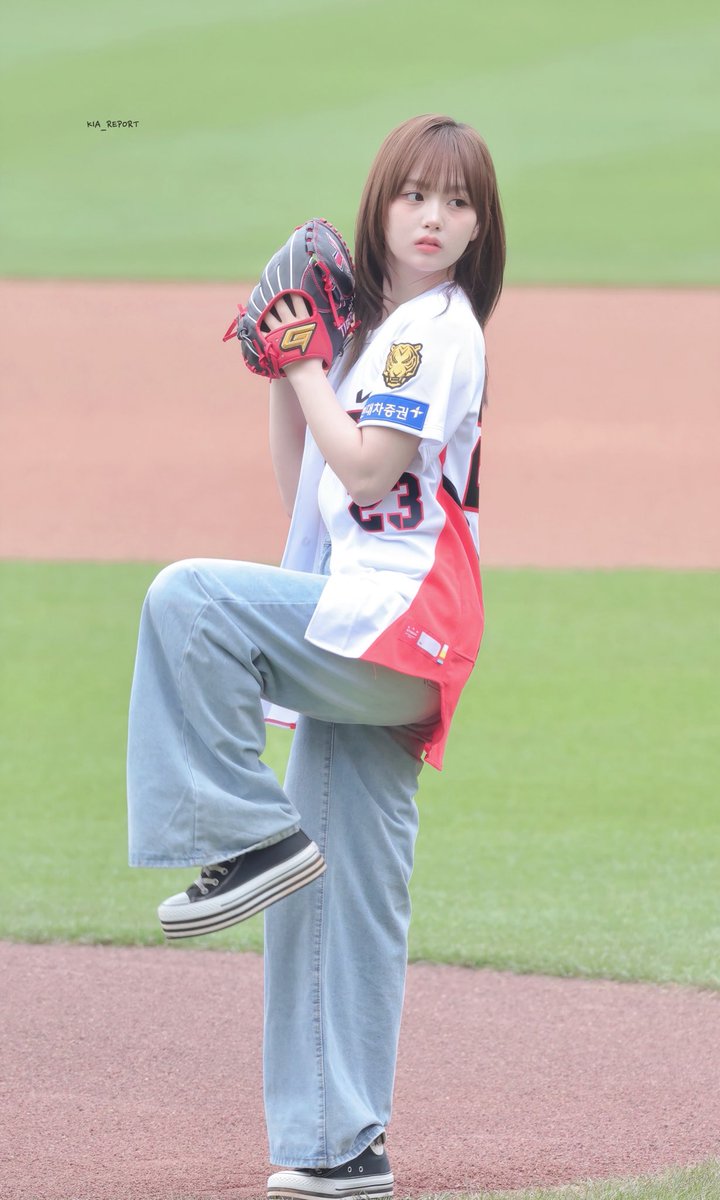 kia_report's tweet photo. 260523

트리플에스 서아 시구

#tripleS #트리플에스 #서아 https://t.co/c8LULUl53g