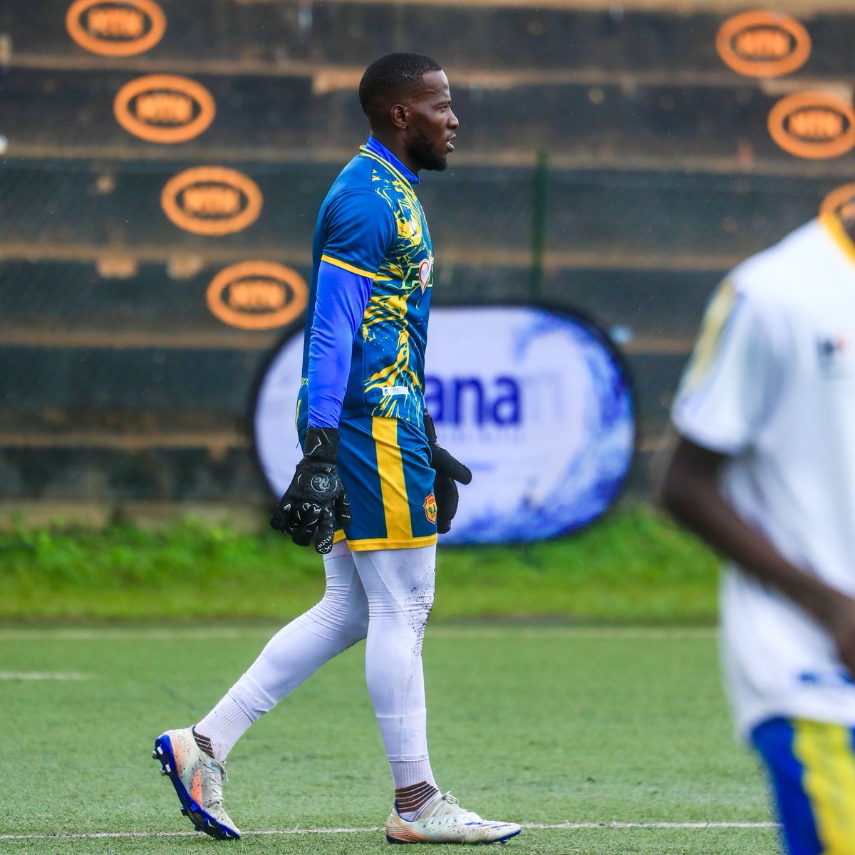 KCCAFC's tweet photo. Warm-ups
#KCCAFC #KCCAMBA #StarTimesUPL https://t.co/Ewbhfy3p6N