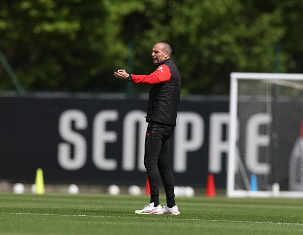 Rossoneri_ar's tweet photo. 🚨دي مارزيو : تشكيلة ميلان المتوقعة أمام كالياري.

مينيان - توموري - غابيا - بافلوفيتش - ساليماكرس - فوفانا - ياشاري - رابيو - بارتيساغي - نكونكو - خيمينيز. https://t.co/28gVW4l1U9