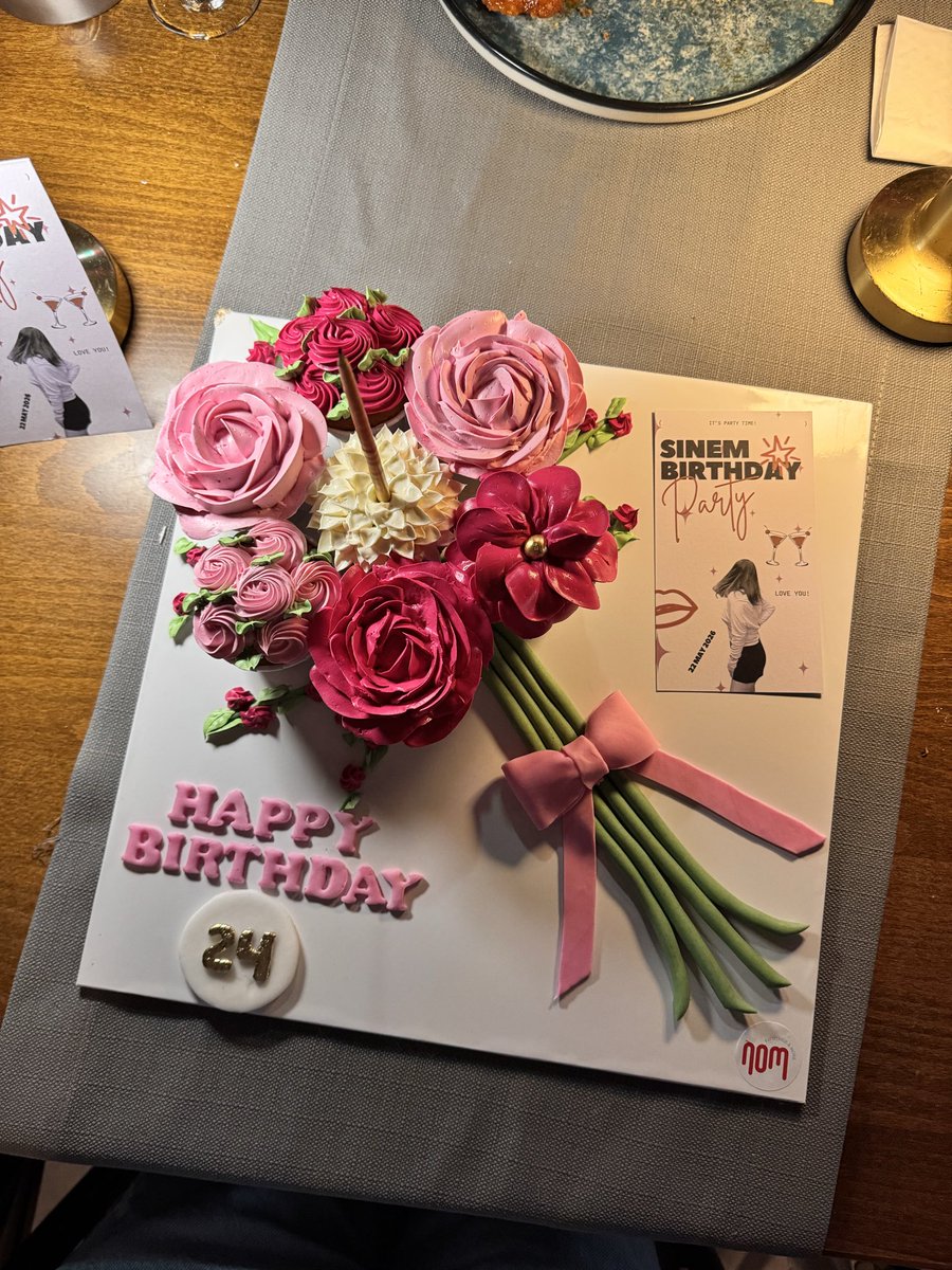 hamsinem61's tweet photo. 24💐💐💐 https://t.co/JIFSgOJhLH