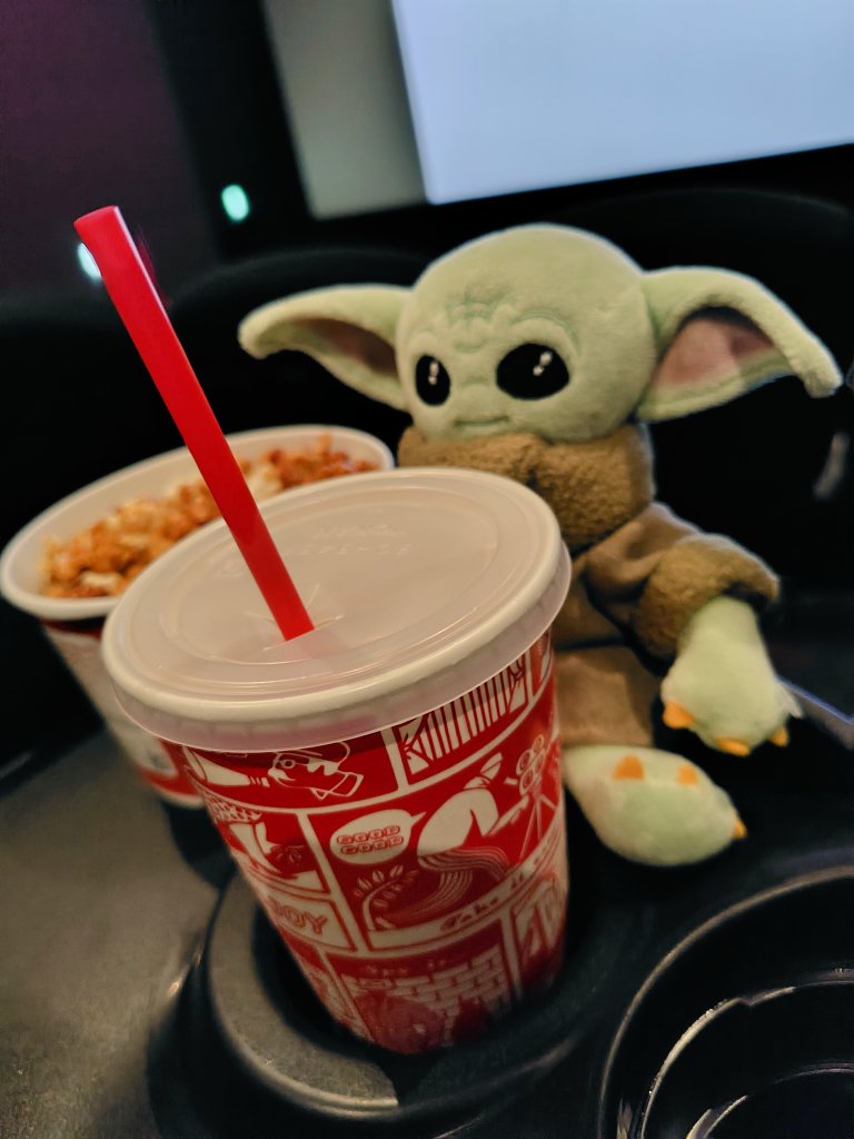 orvermay's tweet photo. マンダロリアン&amp;グローグー見てきた！まんまと制作の思わくに乗っかってしまった
あんなん泣くわ💦 https://t.co/OxUy86E3im