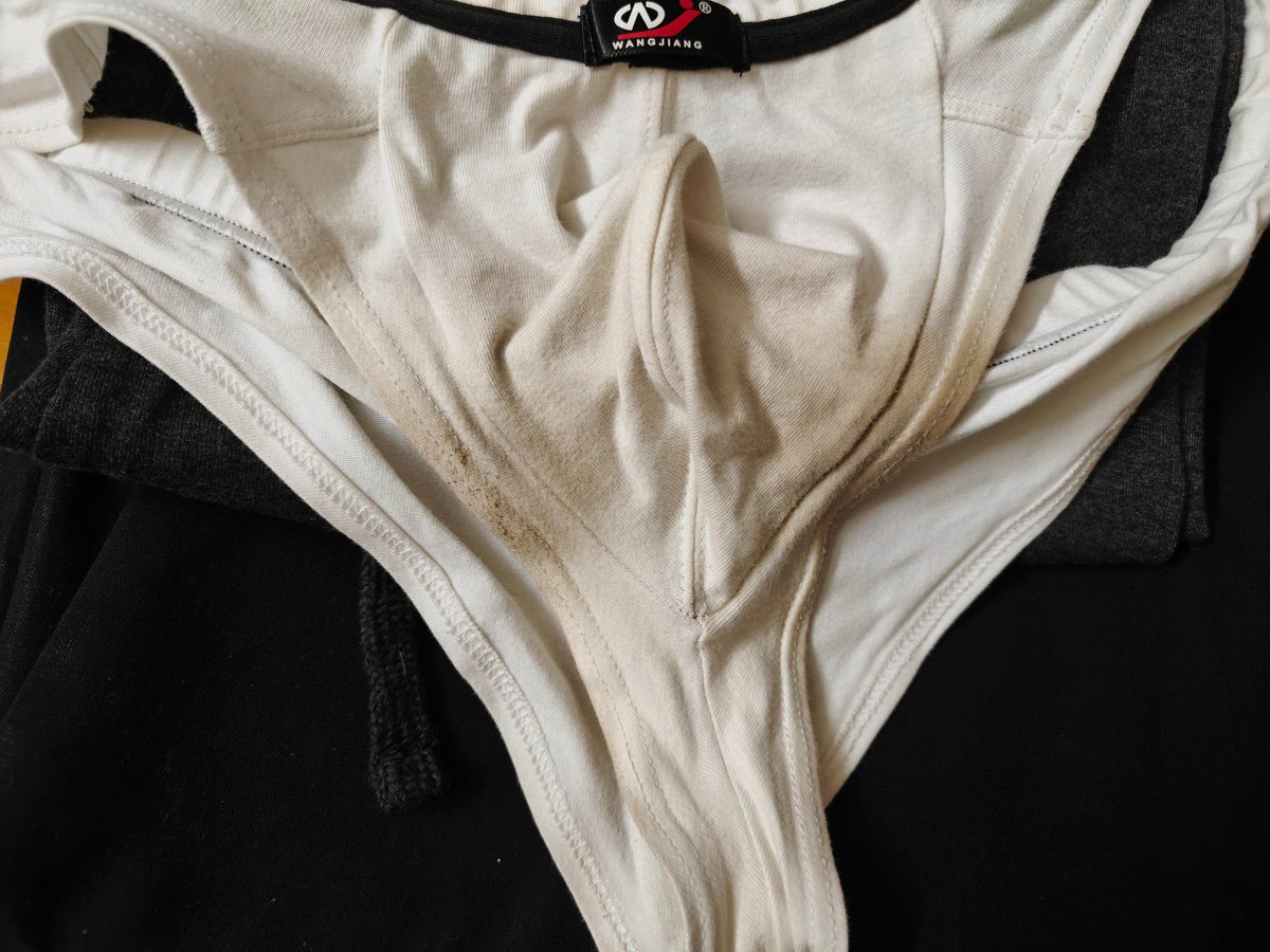 Whitebriefsnif's tweet photo. My dirty white bikini brief https://t.co/nDlAaf56qF