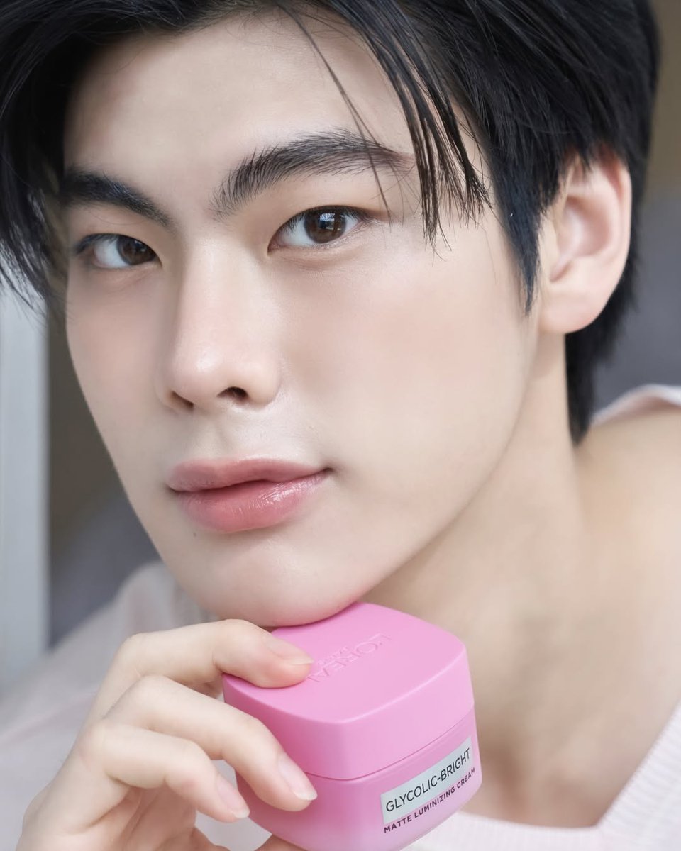 Thee_ThiratiPH's tweet photo. ╭─ THEE_UPDATE 🐱
🗓 : May 23, 2026
📸 : IG POST
👤 : tthi_eks
@tthi_eks | #tthi_eks
#TheeSupportPH
#TheeSupportPHUpdate
#หมีปุ้งของหมูปิ้ง https://t.co/uqba9CioSC