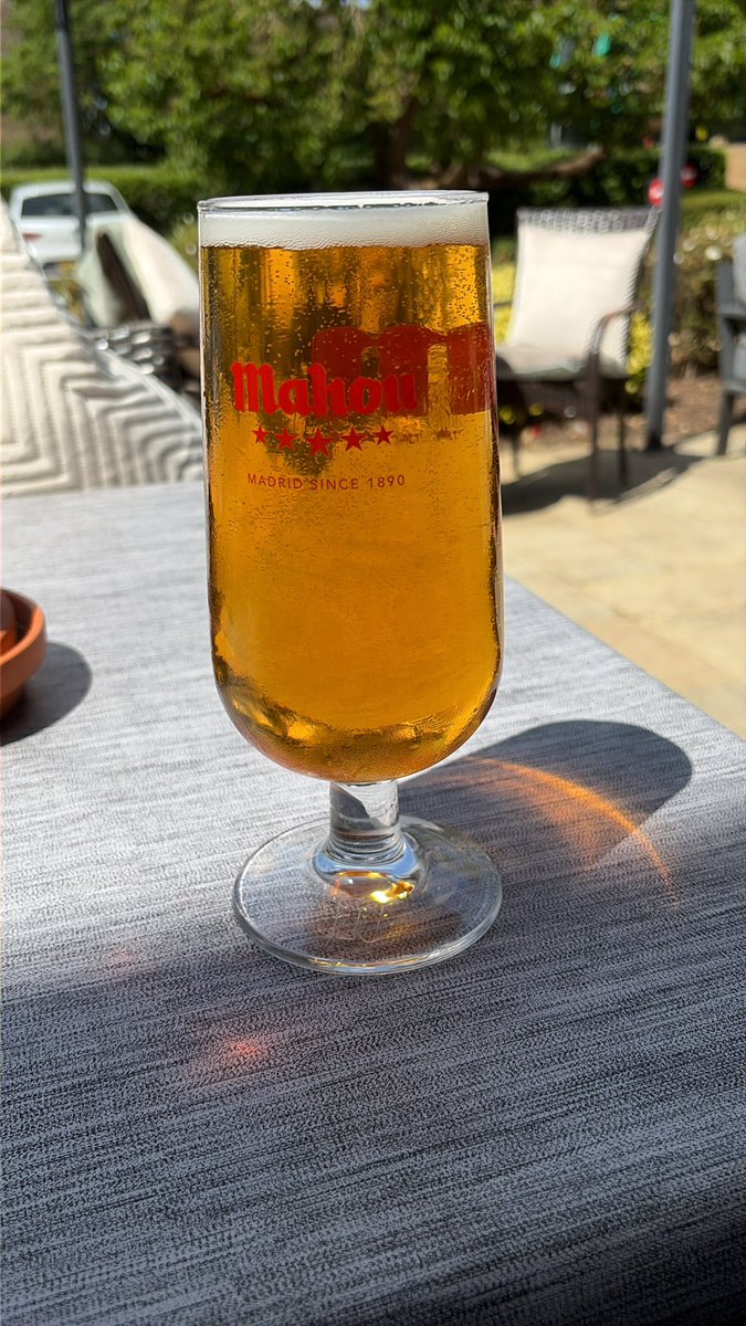 samday_thfc's tweet photo. Need to calm the nerves early! coys 🍺 https://t.co/o1RuSDQkNB
