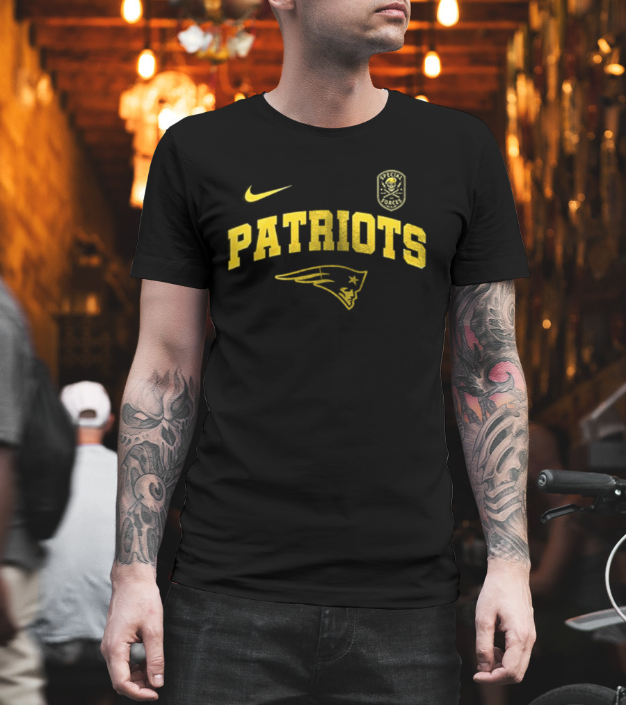 PagTee's tweet photo. One thing I notice: the New England Patriots Nike Armed Forces Salute Veteran Honor T-Shirt really captures the spirit of appreciation for our heroes. It’s such a great way to show support! https://t.co/WjrAhZFMgv

#Patriots #Veterans #NFL #SaluteToService https://t.co/M5fXNYFQIF