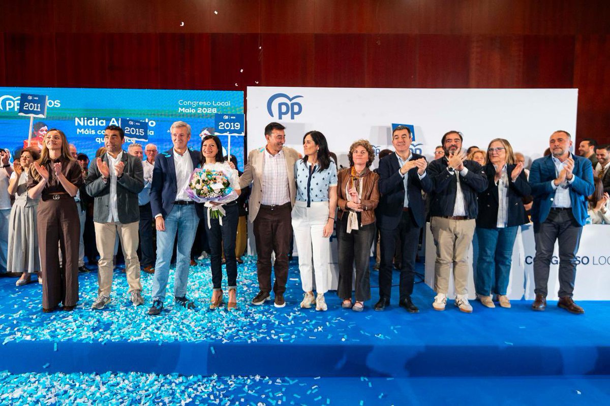 AlfonsoRuedaGal's tweet photo. Parabéns, Nidia, por esta nova etapa á fronte do PP de Mos. É un orgullo formar parte dun equipo que segue demostrando que con traballo e compromiso se poden transformar os concellos https://t.co/Ekc1TsvXVY