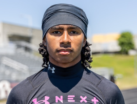 sixstarfootball's tweet photo. GEORGIA NEW TO RANKINGS | A look at several defensive prospects earning their stars

📈Six Star Football takes a look at latest Georgia defensive prospects to enter rankings🔥

STORY▶️https://t.co/qjvEU3a5Pg

@JeremiahArnoux @chrysbeard88 @bralynbenn @CallawayTravion @ChanceDavis76 @Synir_Fields1 @prestonglasco @MonyahJohnson @TyJolly9 @iBeBlitzn @tonyamckibben12 @lantaetooshifty @TravisM2027 @JordanNagbe6 @1Isiahosby @5ivestarkey @bradywendt2027 @JakeSmith2028 @16_saxks
