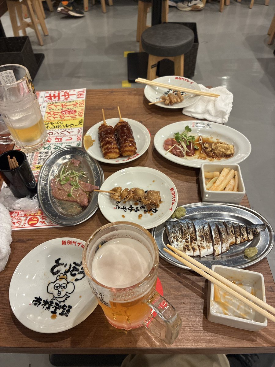 arukoru310's tweet photo. 東京新橋　新時代　〇〇店
伝串などで晩酌 https://t.co/13aj30Bvj5