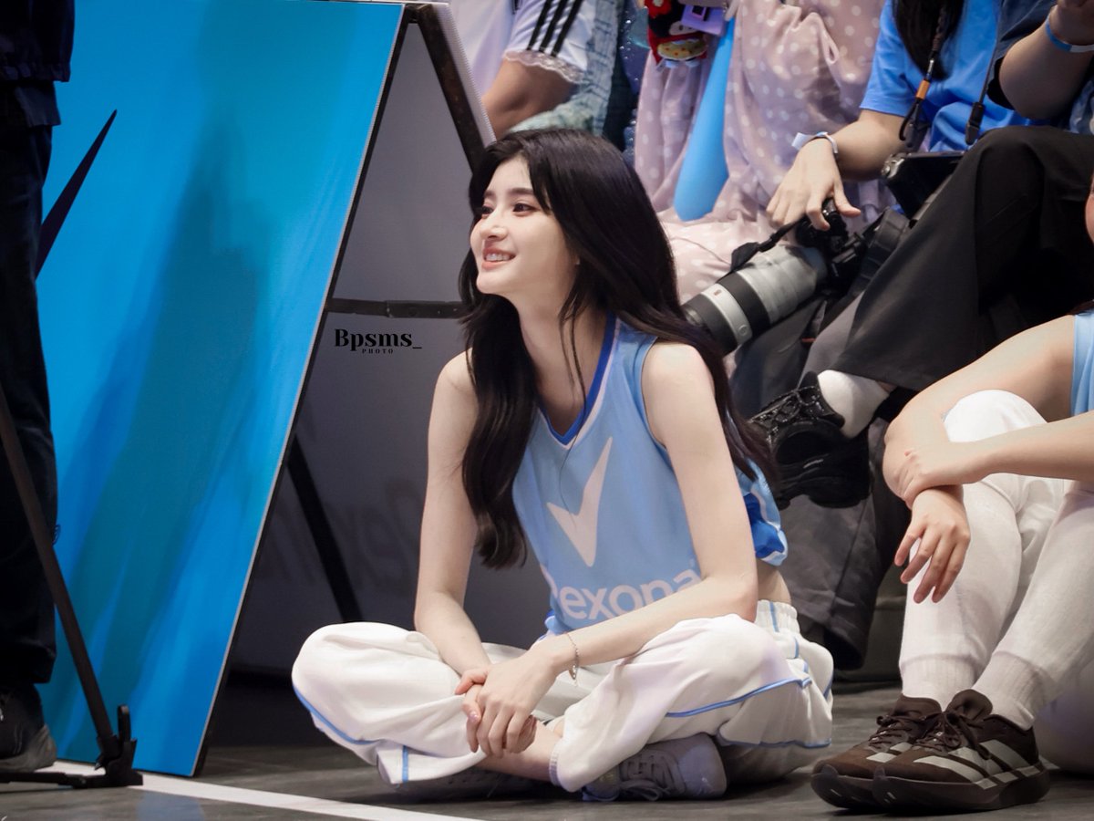 bpsms_'s tweet photo. 😭🩵
BLEJIE AT FRESH FEST 2026 
#RexonaxBleJie
#RexonaFreshFest2026
#Mable_Siriwalee https://t.co/LVR5Z6PezY