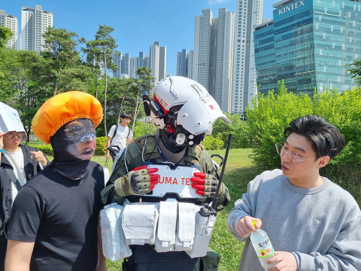 군부미 tweet media