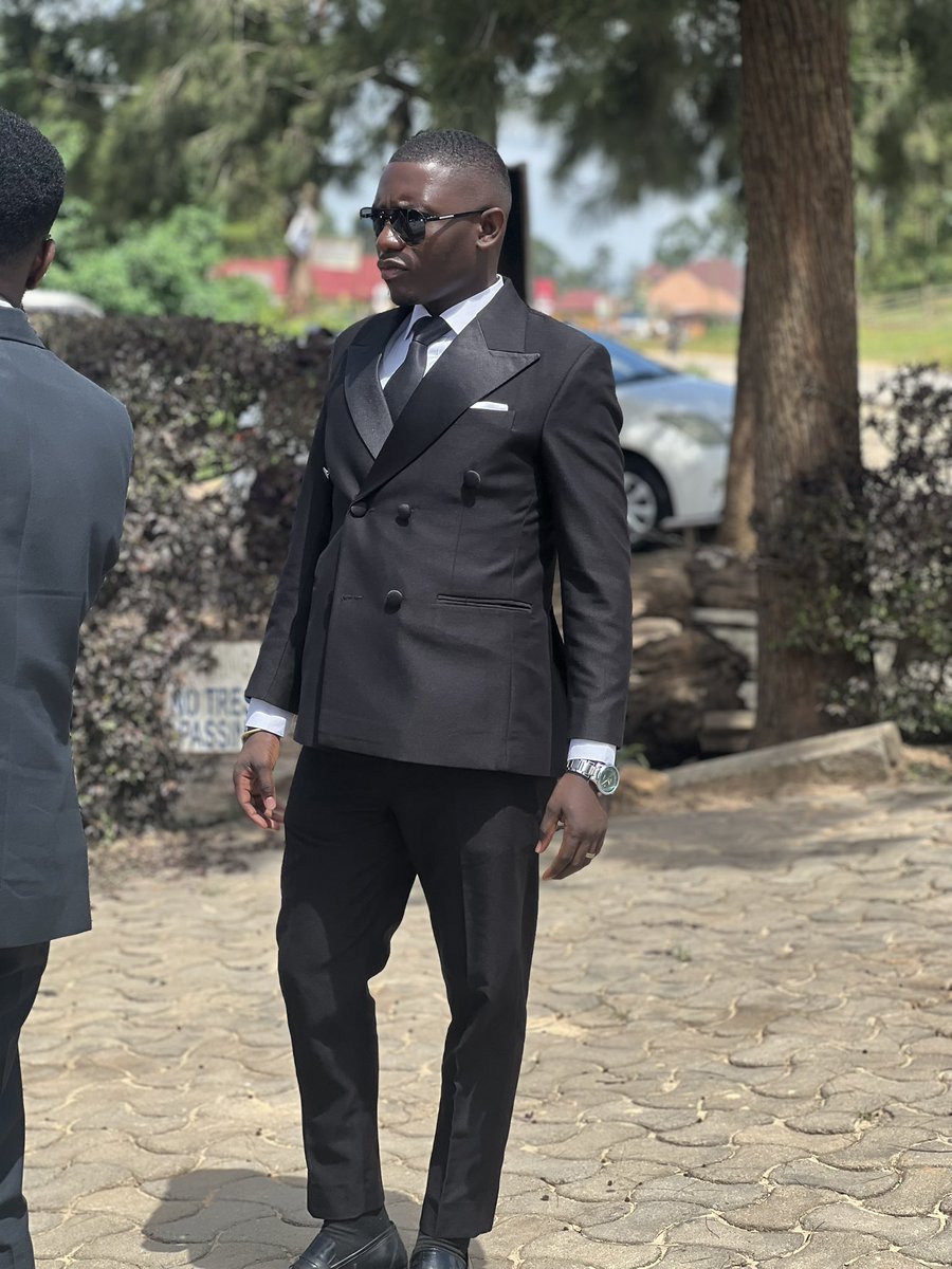 Robert Asiimwe tweet media