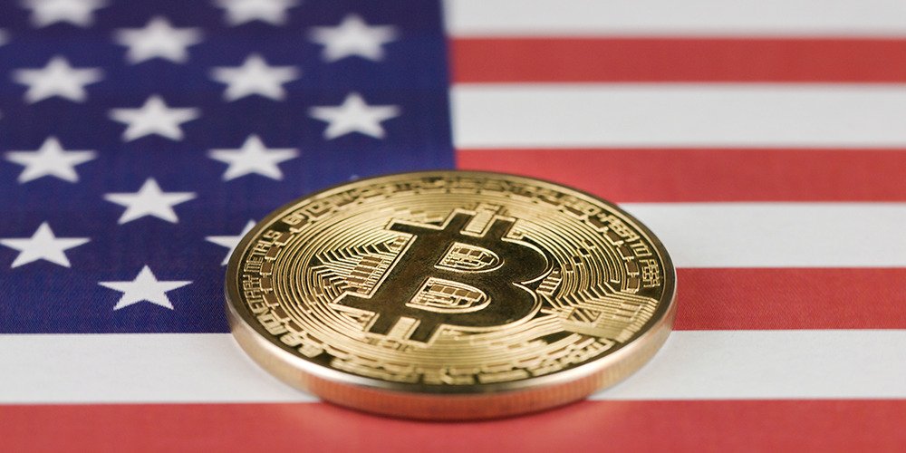 RealityOnChain's tweet photo. 🚨BREAKING: A new U.S. bill wants America to hold its Bitcoin for at least 20 years instead of selling it.

The proposal includes:
• No BTC sales
• Public proof-of-reserves
• Third-party audits

Bitcoin is increasingly being treated like digital gold. https://t.co/CR5ZyJlihR