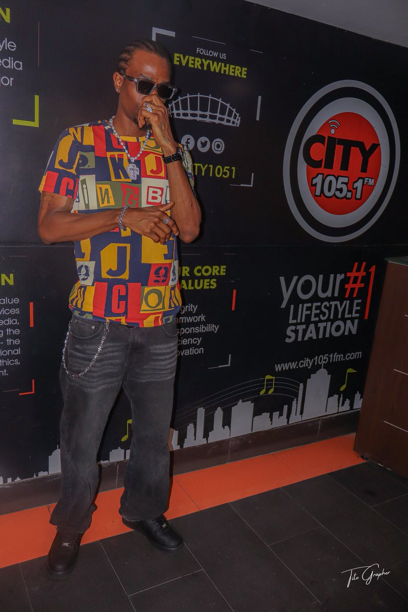 TheTitoGrapher's tweet photo. Millymahn During His #JARGOLOMO media Tour in Lagos.
📍- @CITYFM10517
📸 - @TheTitoGrapher
#TITOGRAPHER #FUSENG #MEDIATOUR https://t.co/SwVFm6H7ix